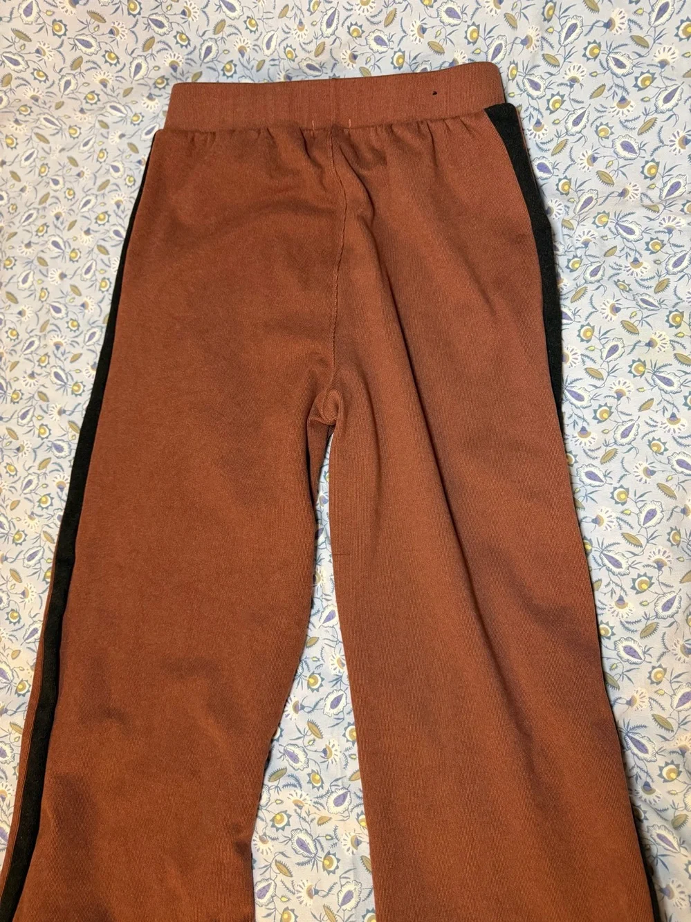BBJ Los Angeles matching top and pant brown with black stripe size M